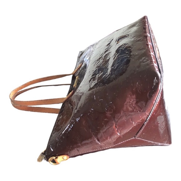 Louis Vuitton Bellevue GM Tote - Picture 3 of 12